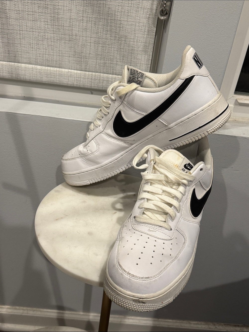 Nike Air Force White Low-Top Sneakers with Black Swoosh Mens 12